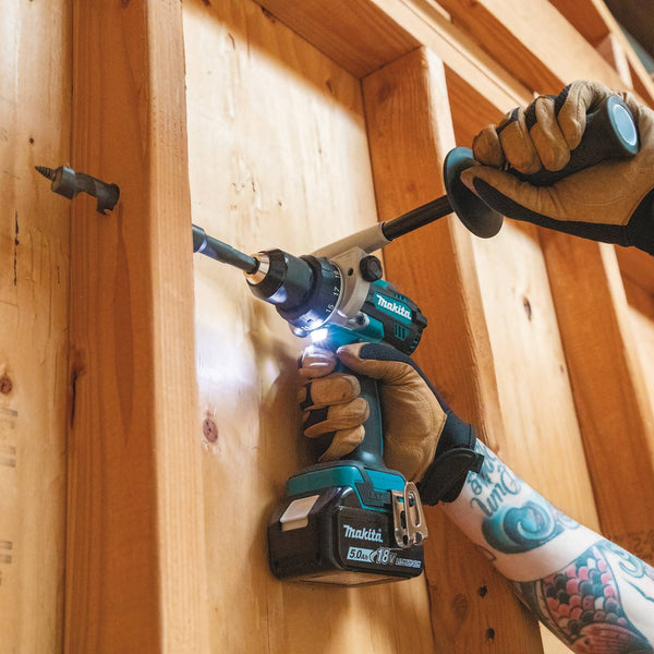 Makita XT288T 18V LXT Lithium-Ion Brushless Cordless Drill & Driver Combo Kit (5.0Ah)